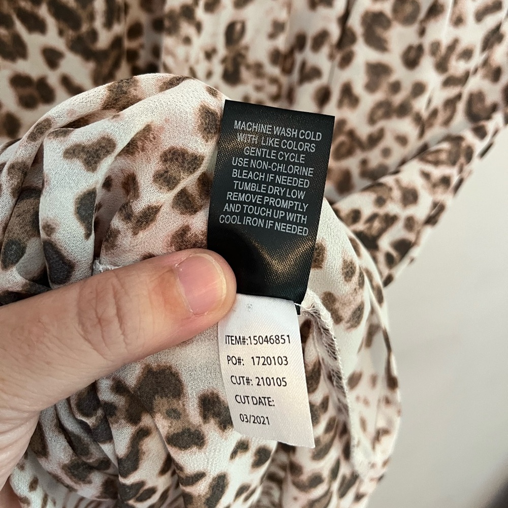 3/$20 Torrid Lexi Chiffon Babydoll Animal Print Semi Sheer Button Down Tunic 1XL - Picture 8 of 9